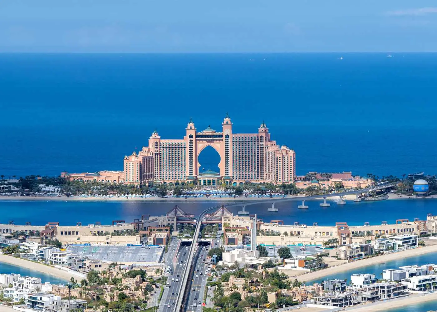 dubai-islands-vs-palm-jumeirah-comparison