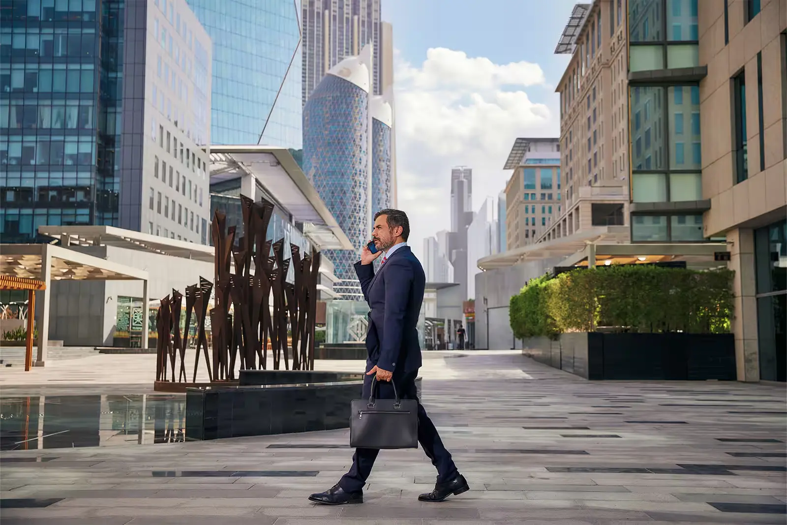 dubai-real-estate-forecast-2025